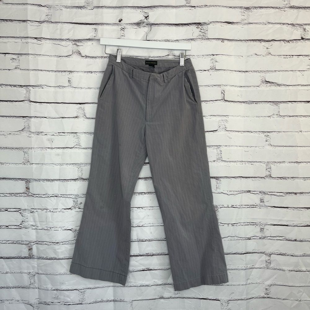 Banana Republic Wide Leg Pants Grey Striped High Rise Preppy Modern Size 8
